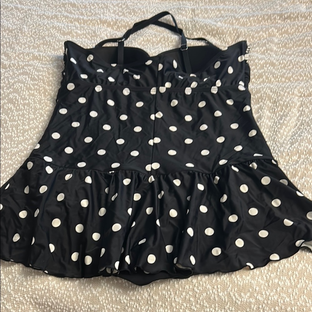 Black and White Polka Dot Swimsuit - Picture 2 of 4